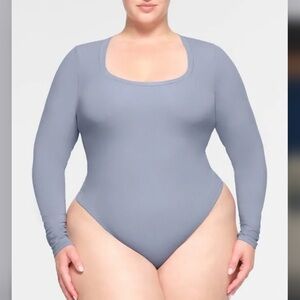 Skims fits everybody Scoop Neck Long Sleeve Bodysuit